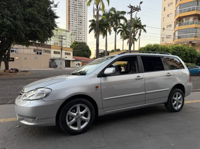 Toyota Corolla Fielder SW 1.8/1.8 XEI Flex Aut. 2005