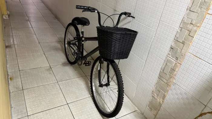 Bicicleta aro 26 em Ótimo Estado com Acessórios