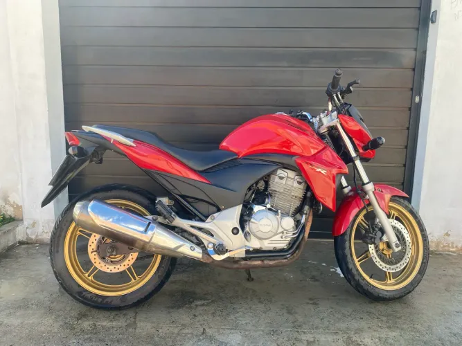 Cb 300 2015