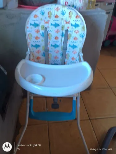 Cadeira de alimentação
