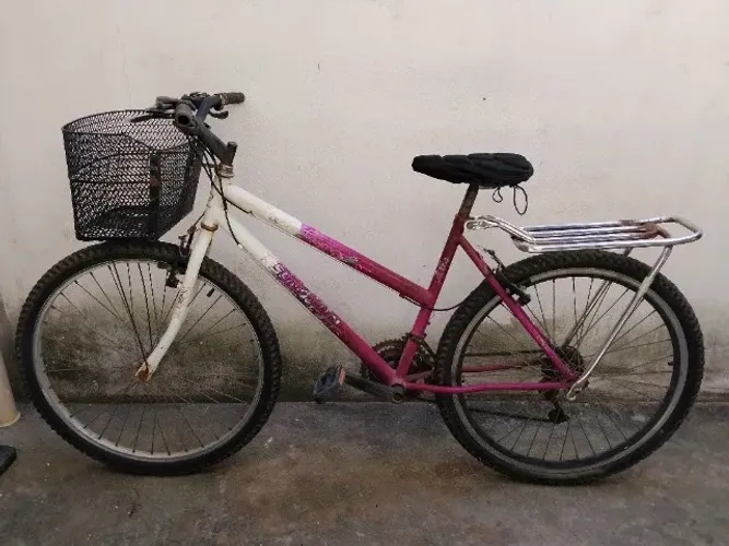 Bicicleta aro 26 praticamente nova