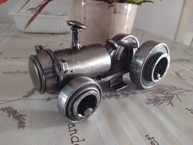 Trator de Metal Artesanal 