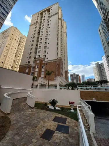 Imóvel para aluguel com 68 metros quadrados com 3 quartos em Água Verde - Curitiba - PR