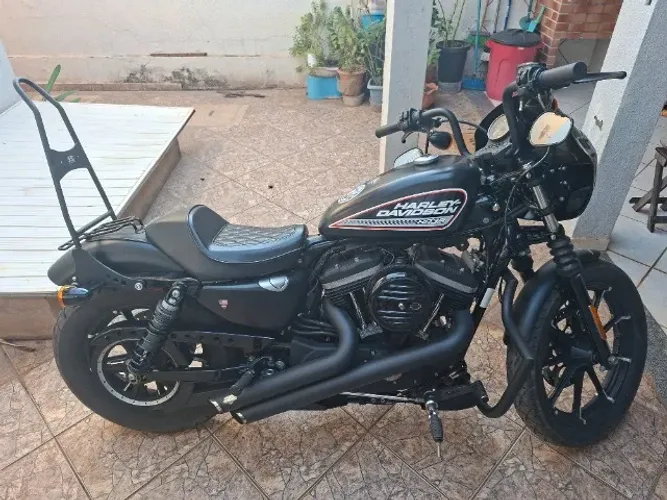Harley Davidson Iron 883