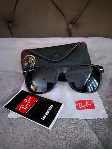 Óculos de sol Ray-Ban Preto