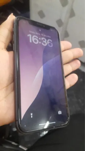 iPhone 11