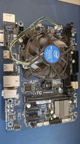 Placa Mãe PCWare IPMH81G1 (LGA 1150) Intel H81 - Aceito proposta
