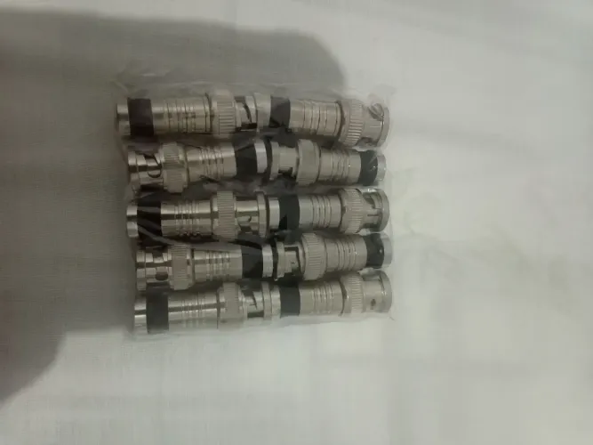 Conector BNC de gripar