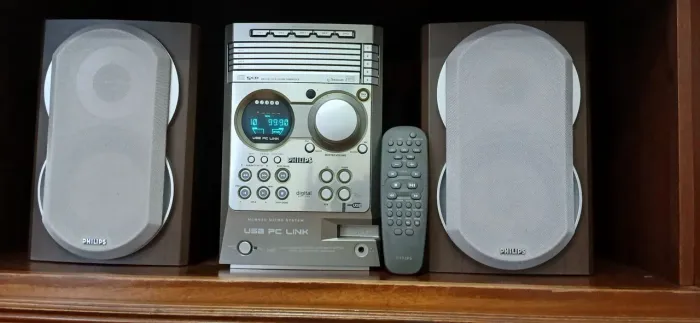 Micro System Philips funciona só o rádio 