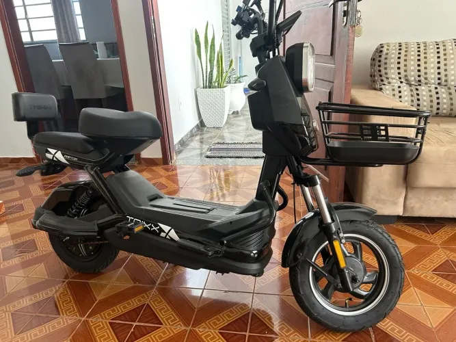 Scooter Elétrica TRIXX