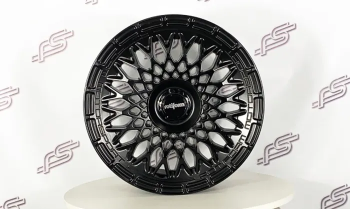 Jogo De Rodas Rotiform R174 LHR-M Preto Semi-Brilho 5x112/120 - 19x8,5