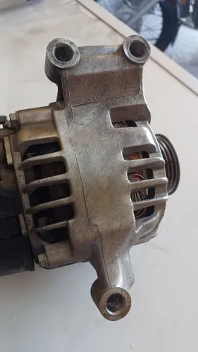 Alternador Fiat palio Siena strada uno fiorino mobi doblo idea gran siena