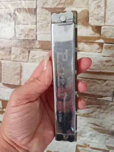 GAITA HARMONICA  PARROT 20 FUROS - VINTAGE - MADE IN CHINA