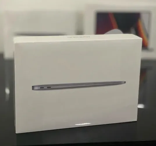 MacBook Air M1 13.3 8GB/ 256SSD