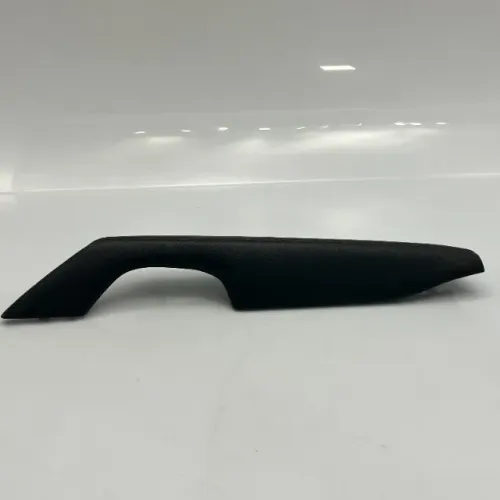 Apoio de Braço Dianteiro Esquerdo Toyota Hilux 2016 2020