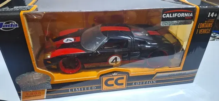 miniatura ford gt 2005 - 1:24 - jada colecctor club - edição limitada de 5000.