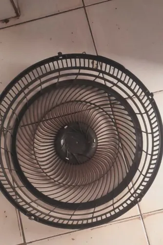 Grade de ventilador Arno 