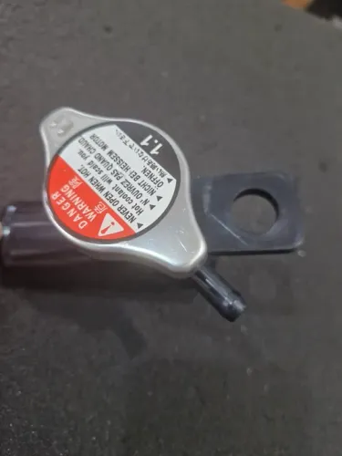 Flange conexao do radiador Suzuki Grand Vitara 2008 a 2015 com tampa.