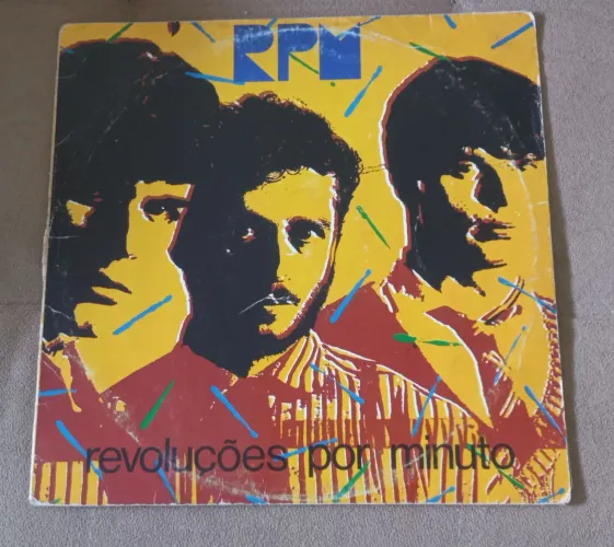 LP disco vinil RPM revoluções por minuto rock nacional pop rock toca disco radiola som 3x1