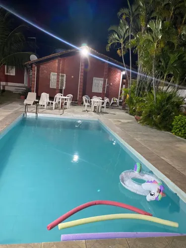 Casa com piscina em Ponta de Pedras 