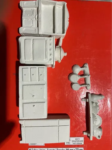 Miniaturas em resina para artesanato ou casinha de boneca