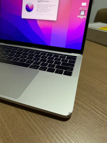 macbook pro 13 2016