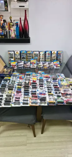 Hot wheels vendo O lote com super t e vários outros raros