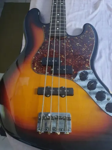 Fender Reggie Hamilton Signature Drop-D AmericanDeluxe