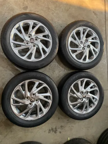 Rodas aro 15 Toyota Etios e yares 4/100