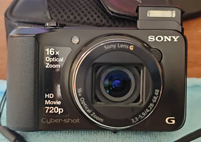 Câmera sony NÃO VENDO VIA OLX