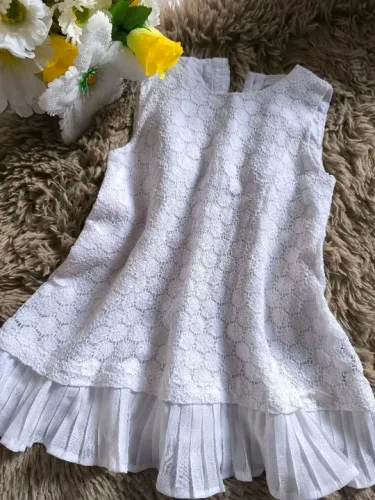 Vestido branco infantil