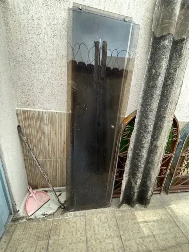 Box de canto em vidro marrom fumê, Lindo!!!!