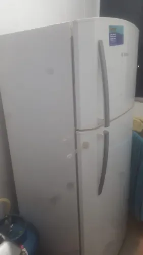 Geladeira Bosch Branca - Frost Free