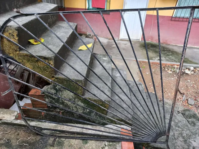 Grade de proteção pra janela em ferro reforçada 