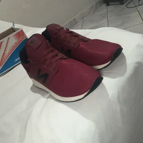 Tênis N*40 New balance vermelho NOVO
