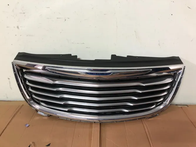 Grade Frontal Chrysler Town E Country 2011 2012 Á 2016 Original 