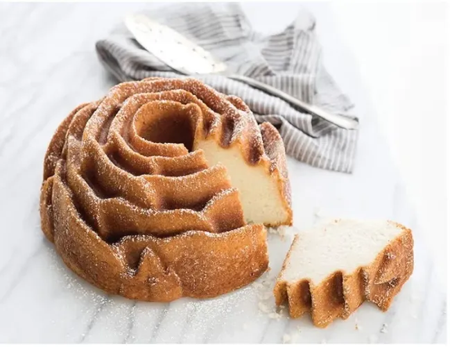 Forma para bolo em formato FLOR - Nordic Ware Rose - 10 xícaras - Alumínio