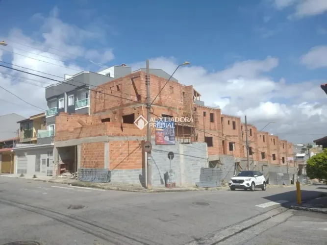 CASA EM CONDOMÍNIO - SANTO ANDRÉ - PARQUE DAS NAÇÕES