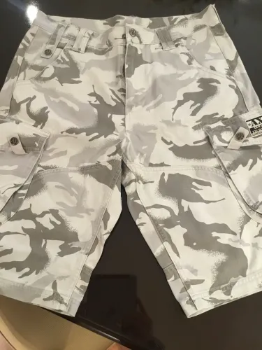 BERMUDA ARMANI EXCHANGE CARGO CAMUFLADA ORIGINAL 