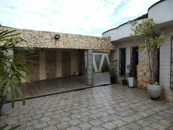 CASA TÉRREA 6 DORMITÓRIOS 3 SUITES 5 VAGAS 450M² - PENHA