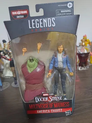 Boneco Marvel Legends America Chavez - Doctor Strange no Multiverso da Loucura