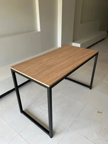 Escrivaninha industrial
