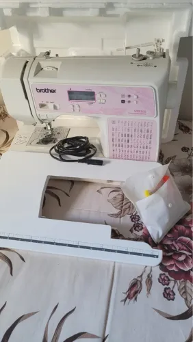 Máquina de Bordar Brother SQ9100