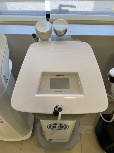 Ultrassom Lipocavity. Ultracavitação e ondas de choque