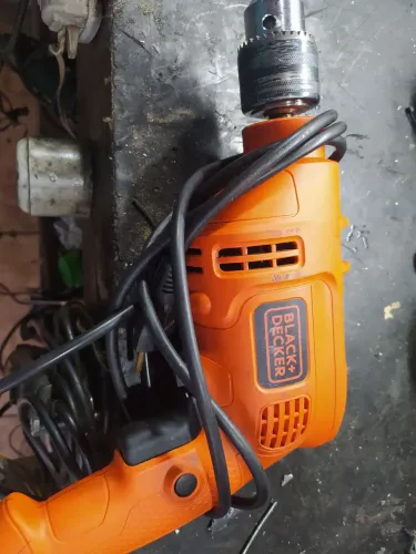 Furadeira Black+Decker
