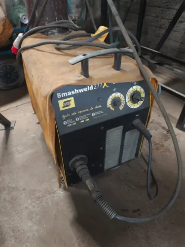 Vende-se fundo de oficina 