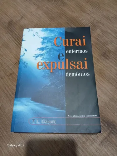 Livro Curai enfermos e expulsai demônios 