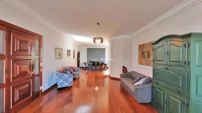 Apartamento á venda no bairro Venda Serra