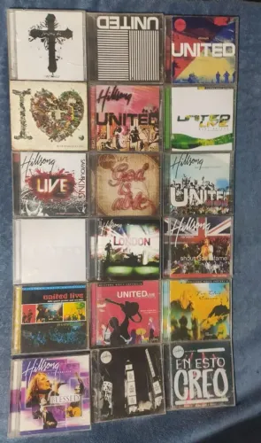 Hillsong United lote de cds 18 itens contendo duplos gospel