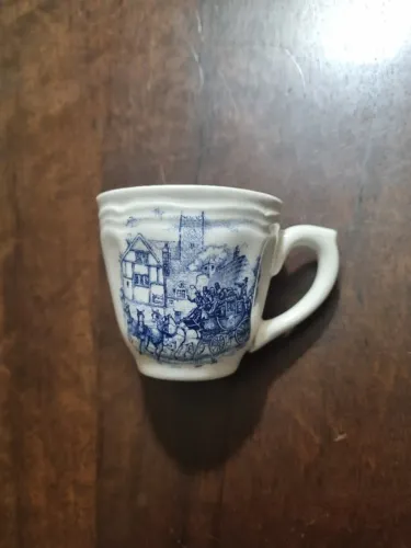 Xícara café oxford vitramik - cena inglesa